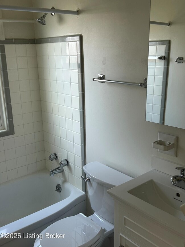 Building Photo - 3007 Bowman Ave