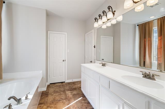 Building Photo - 1804 Camberton Dr