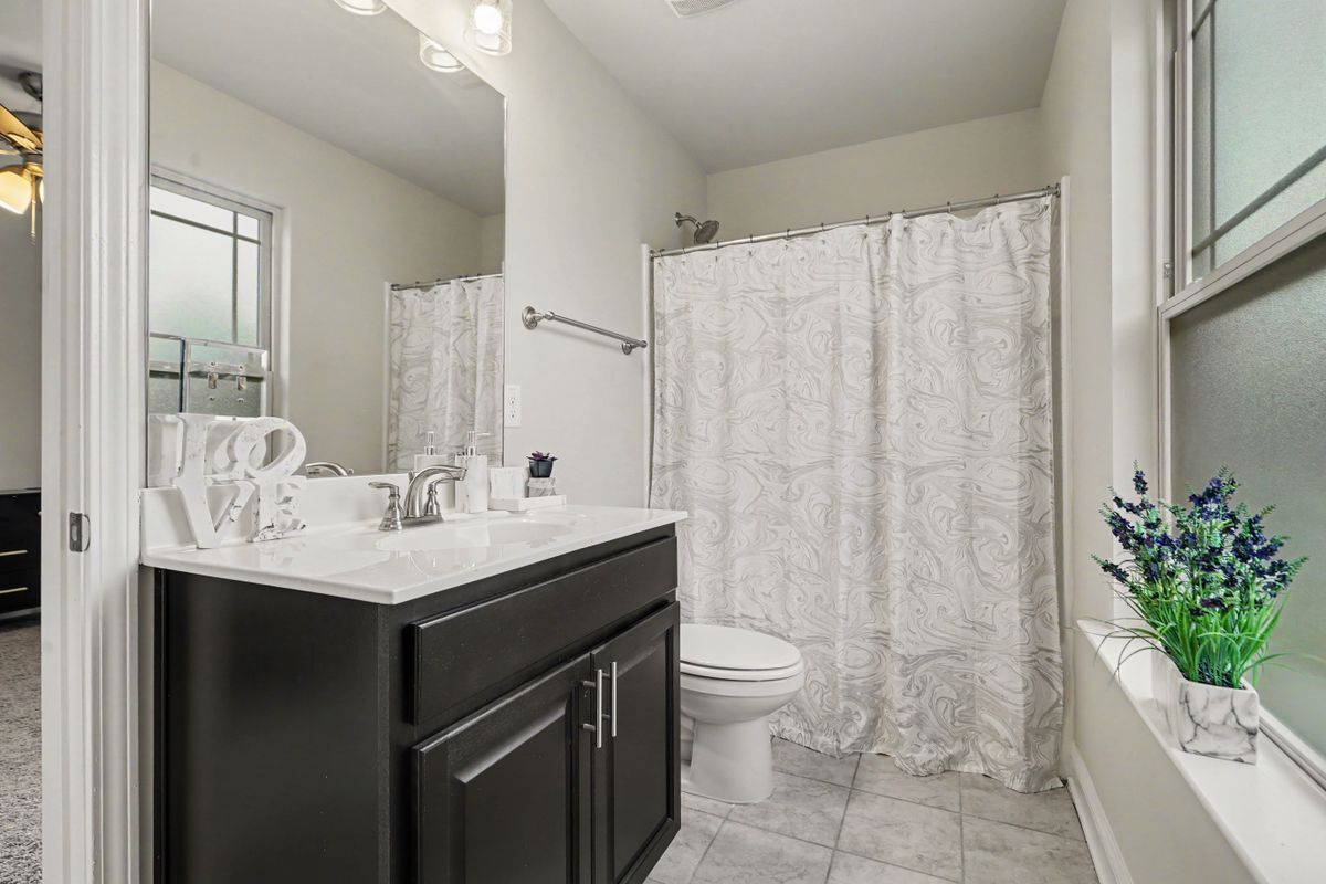 Building Photo - 837 Everleigh Ct