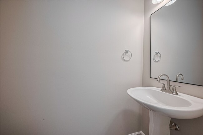 Building Photo - 20834 Avery Cove Ln