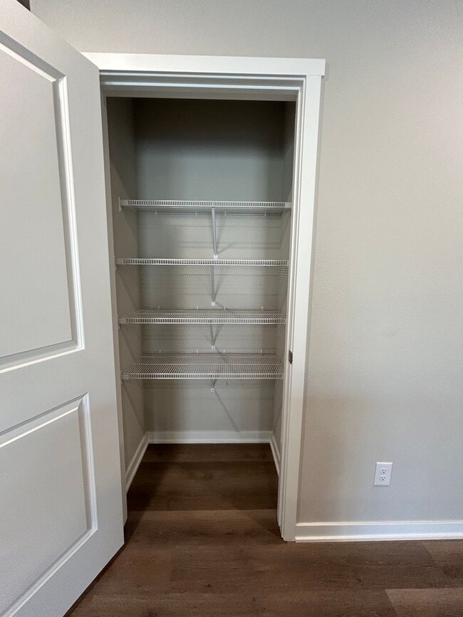 Building Photo - Your Dream Home Awaits in Gretna, NE!