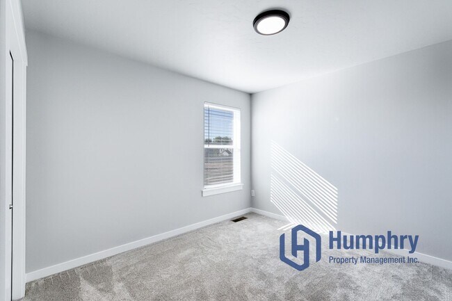 Building Photo - Home in a great are of Meridian