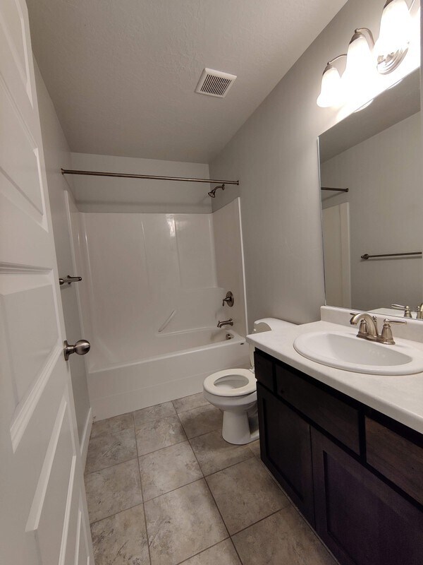 Building Photo - 956 S 2040 W