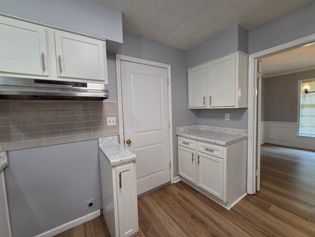 Building Photo - 2993 Laurencekirk Rd