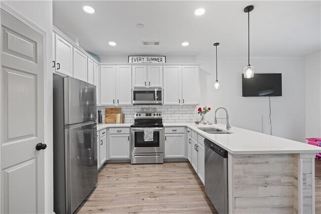 Building Photo - 4940 Parke Brook Dr