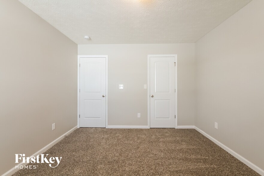 Building Photo - 770 Carolina Way