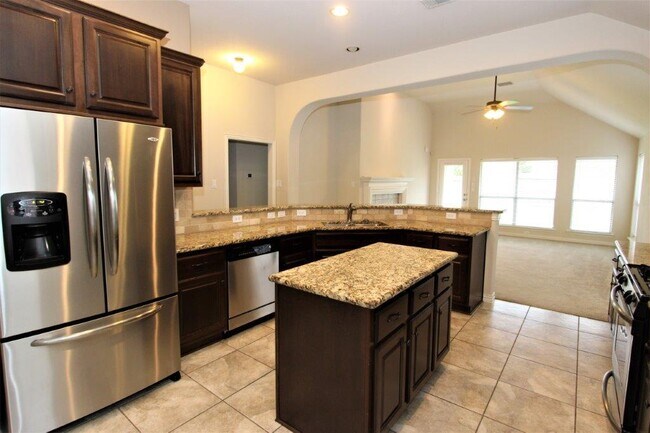 Building Photo - 8902 Peach Oak Crossing