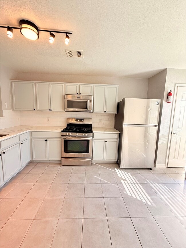 Building Photo - 8026 Arrington Forest Ln