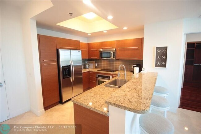 Building Photo - 2641 N Flamingo Rd