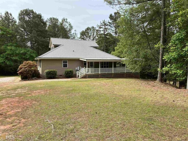 Building Photo - Charming Cottage Style 4 bedroom, 2 bathroom home in Lagrange! Must See!