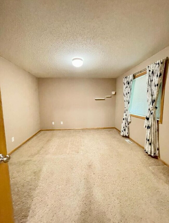 Bedroom 1 - 10172 Stutz Ct NE