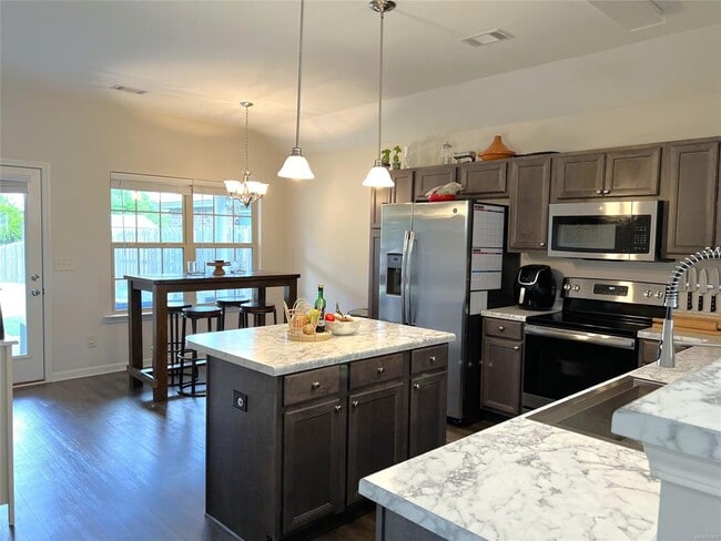 Building Photo - 467 Buena Vista Wy