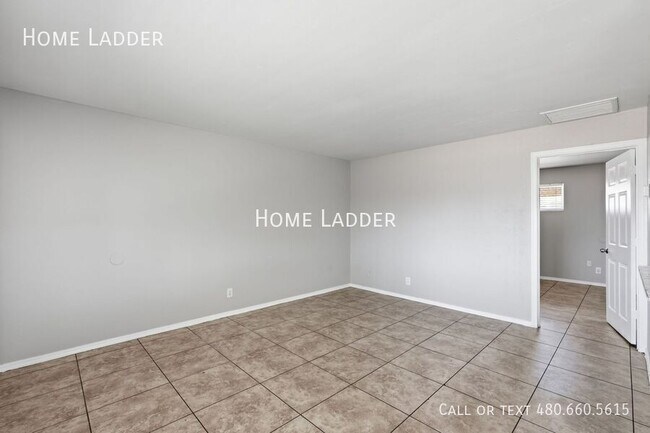 Building Photo - 6747 N 26th Ave