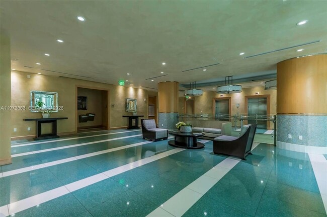 Building Photo - 218 SE 14th St