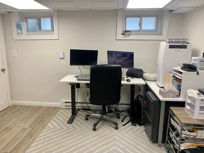 Building Photo - 371 Cardinal Medeiros Ave