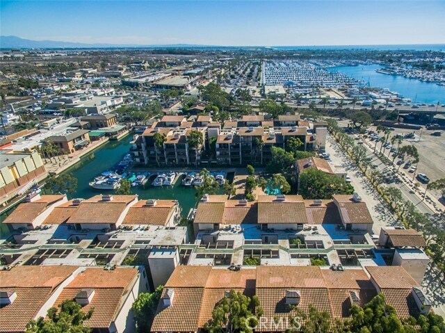 Building Photo - 7235 Marina Pacifica Dr S