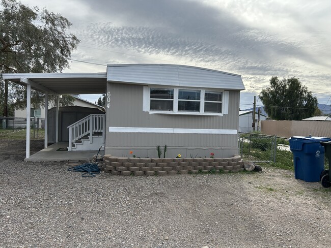 Building Photo - 604 Havasu Ln