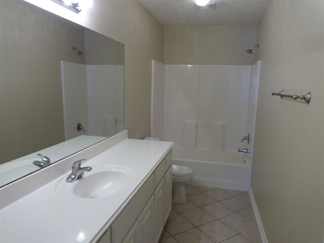 Building Photo - 9116 Dolphin Cir