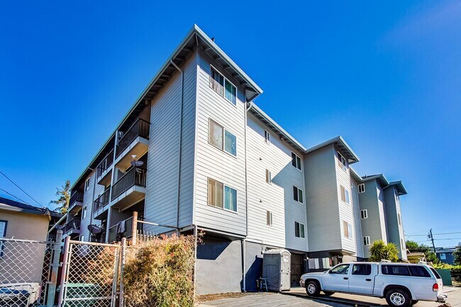 Building Photo - 2701 High Street