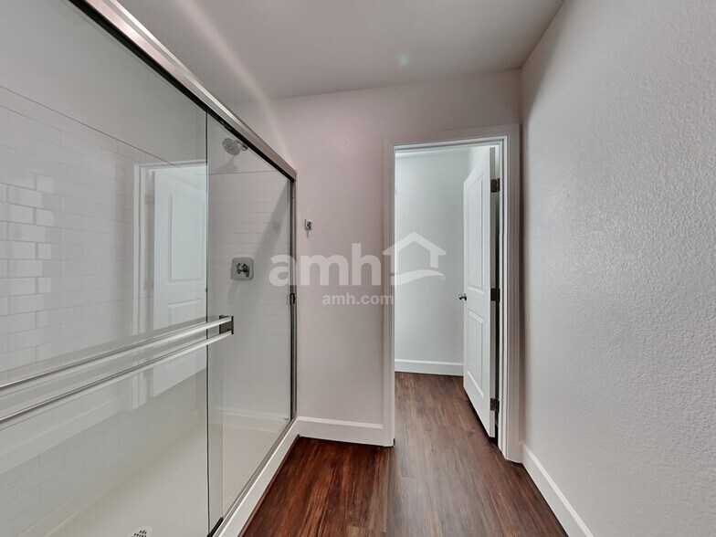 Building Photo - 274 Yasmin Daylily Pl