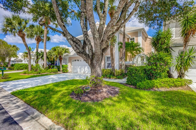 Building Photo - 17 Selby Ln