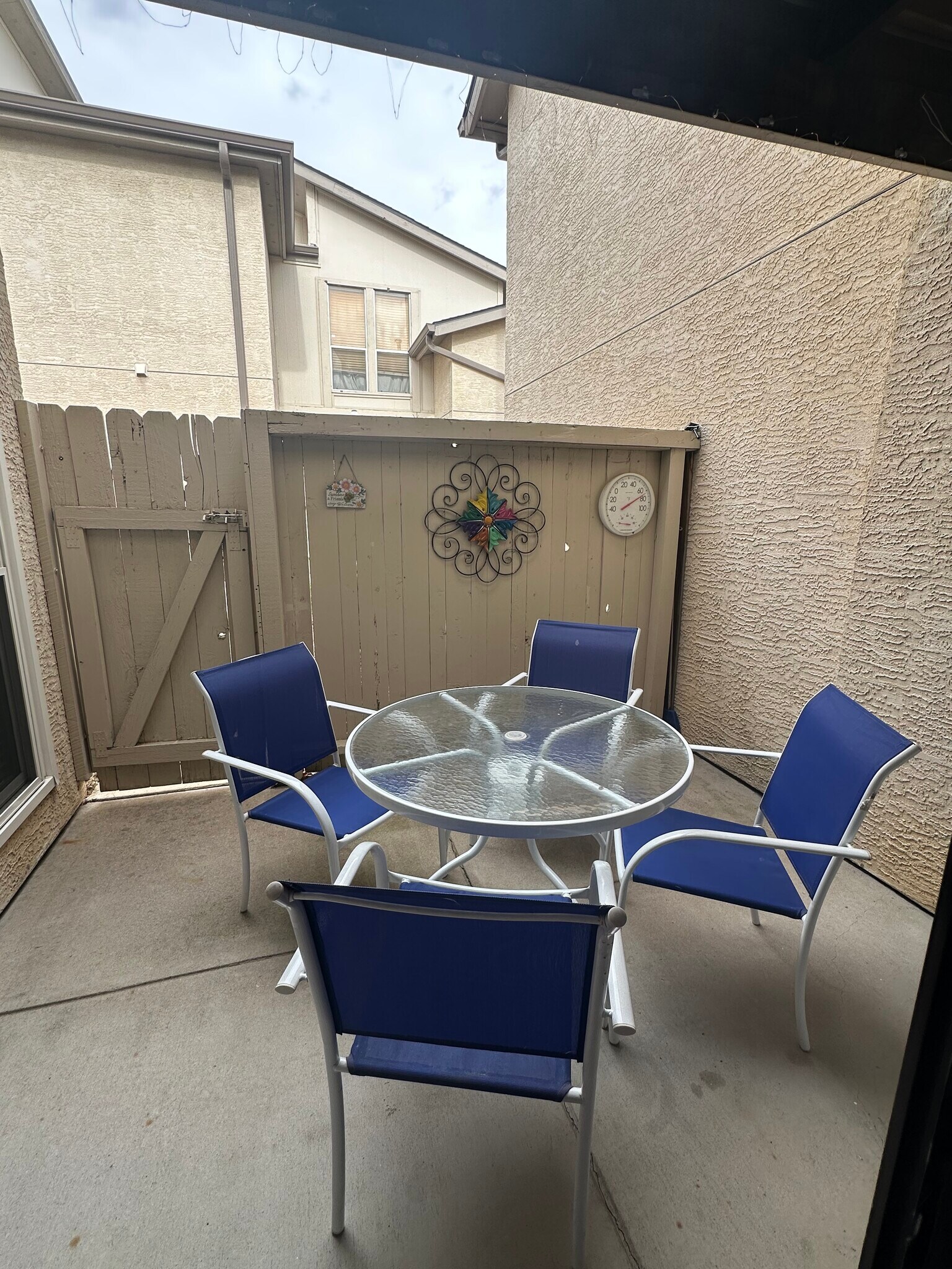 Building Photo - 3330 Templeton Gap Rd