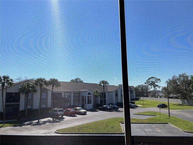 Building Photo - 2131 Cascades Blvd