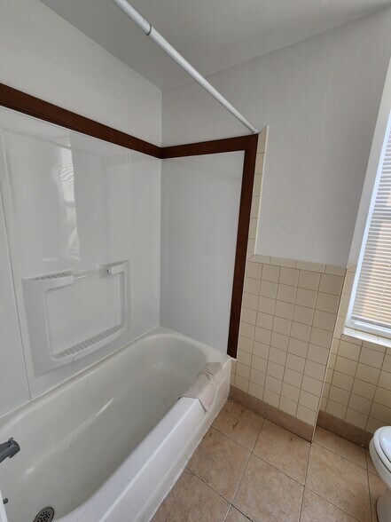 Building Photo - 2028 N 17th St