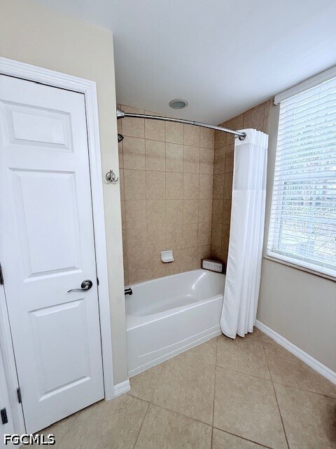 Building Photo - 8500 Violeta St