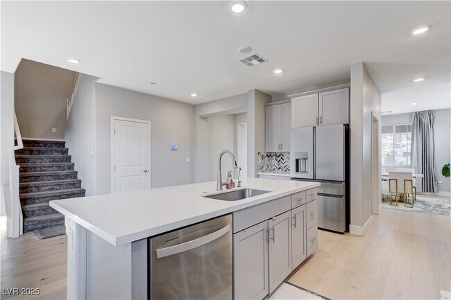 Building Photo - 7572 Mount Spokane Ct