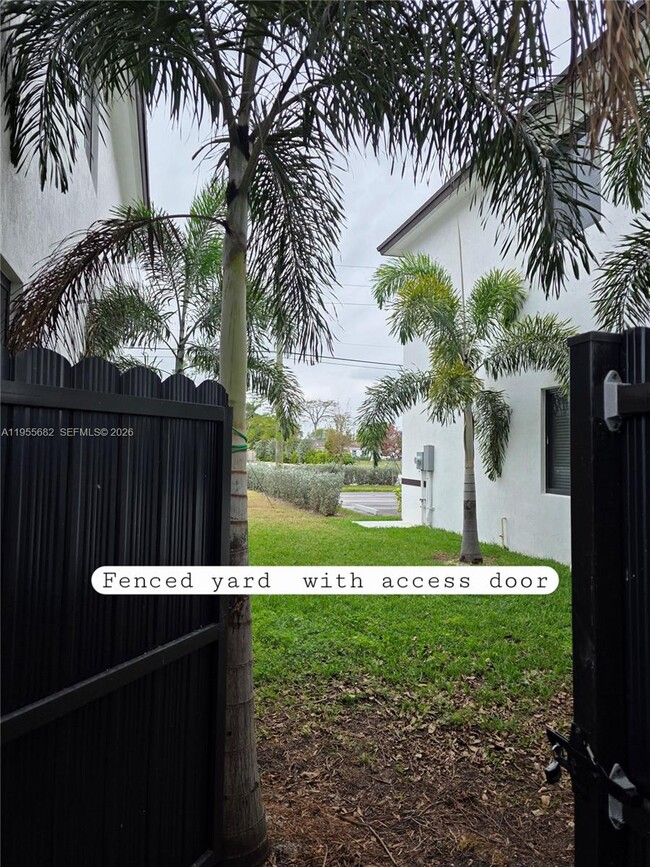 Building Photo - 1313 NW 6th Ave