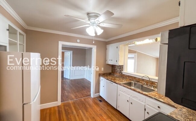 Building Photo - 5207 Evitt St