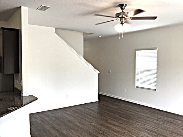 Building Photo - 163 E Jayce Way