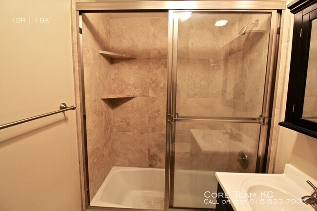 Building Photo - Winston Churchill Condo for Rent