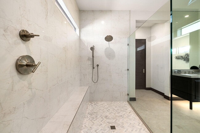 Building Photo - 75213 Hancock Pl