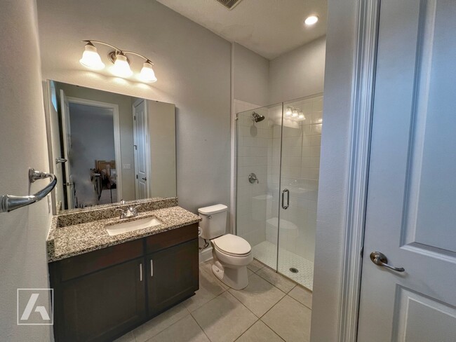 Building Photo - Luxurious 5-Bedroom Executive Rental with ...