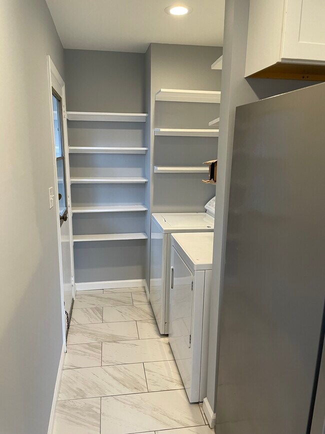 Building Photo - 12809 Kilgore Rd