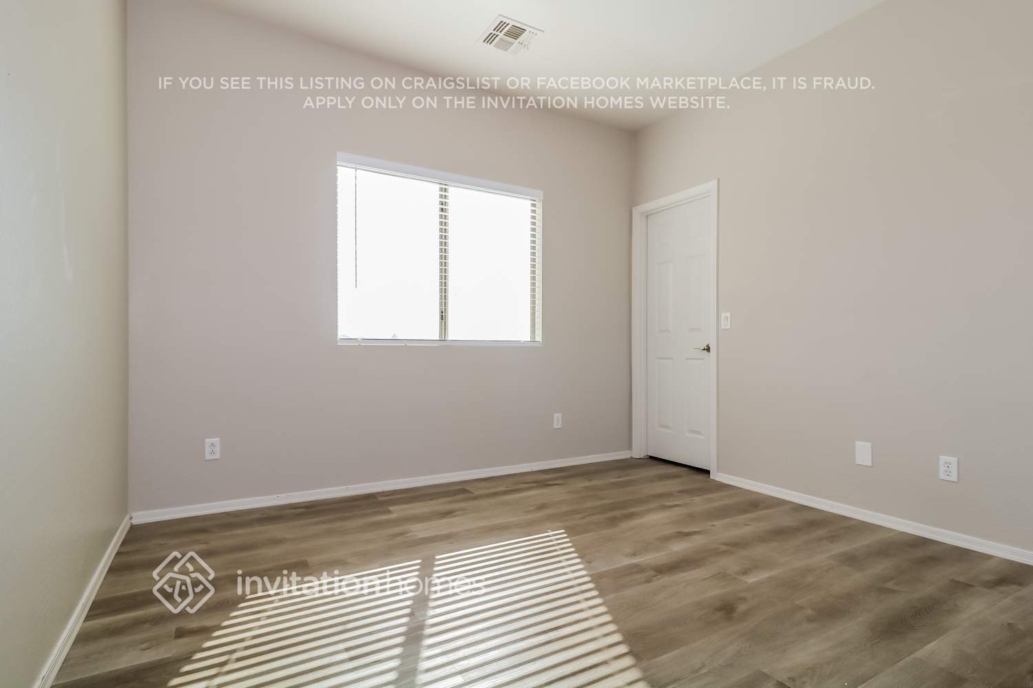 Building Photo - 12175 W Mountain View Dr