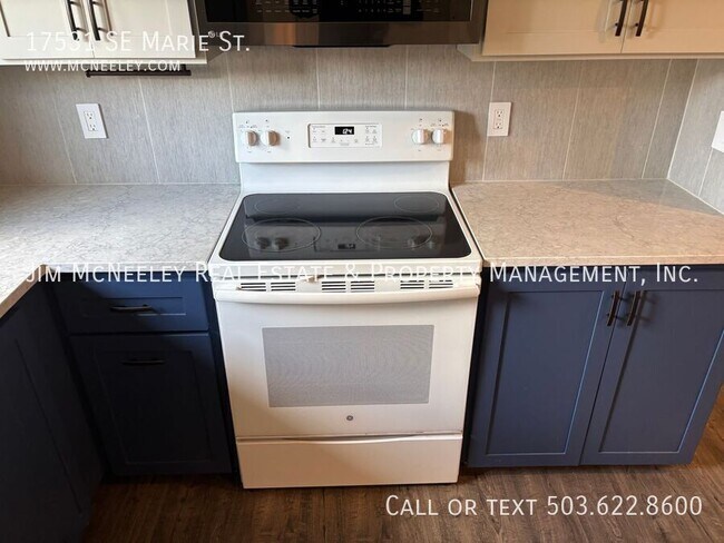 Building Photo - 17531 SE Marie St