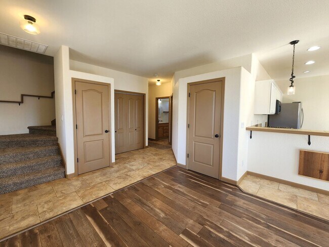 Building Photo - 2185 Quail Valley Ln