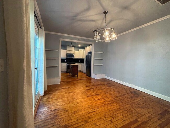 Building Photo - 531 NW 48th St