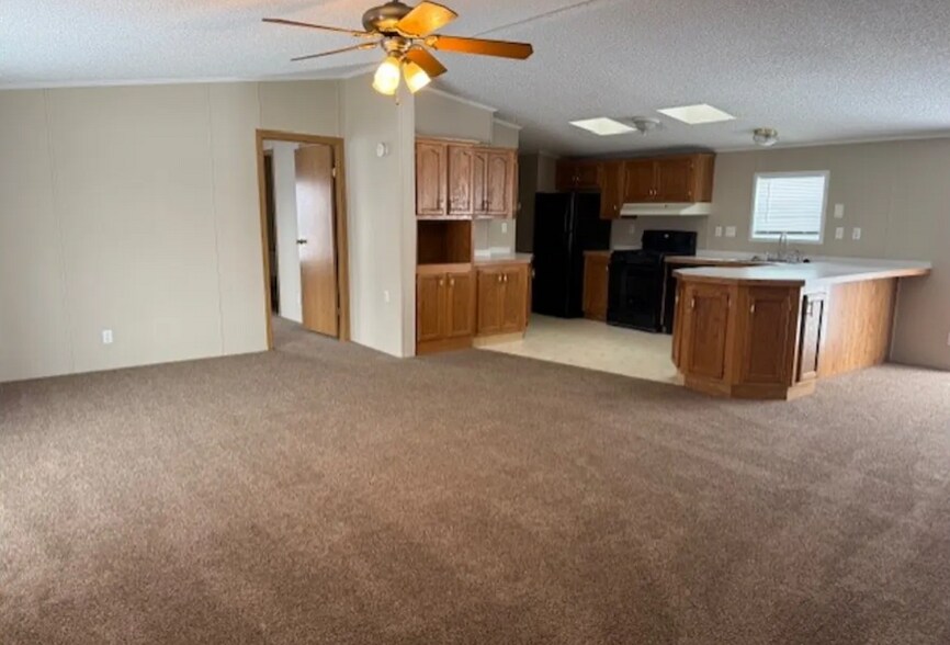 Building Photo - 289 Partridge Dr