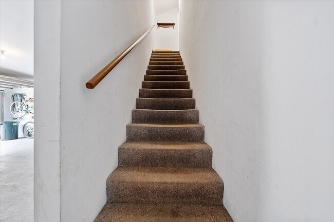 Building Photo - 1201 Bering Dr