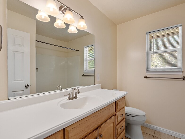 Building Photo - 6438 Tamra Dr