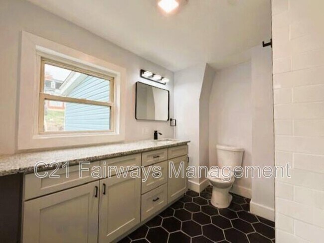 Building Photo - 1218 Rodgers St