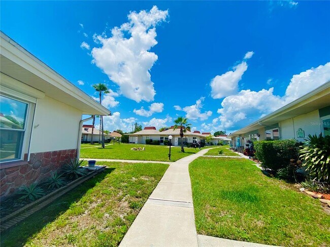 Building Photo - 4351 Tahitian Gardens Cir