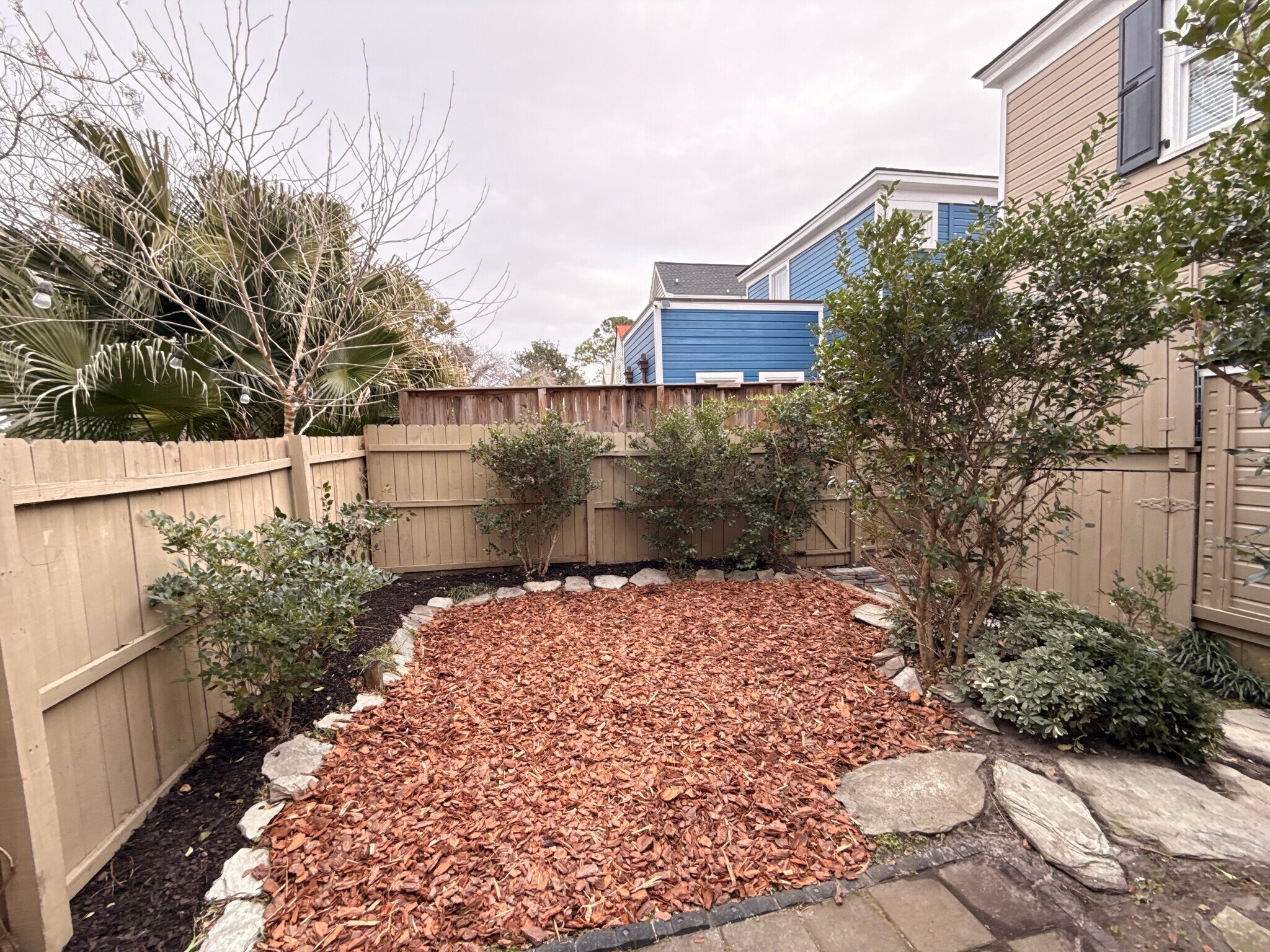 Building Photo - 34 Amherst St