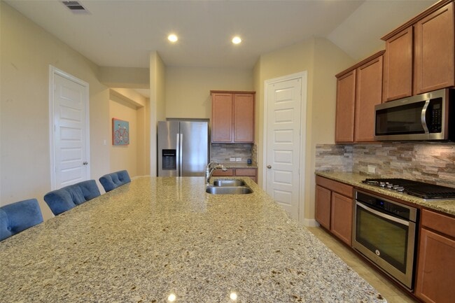 Building Photo - 24610 Windmill Canyon Ln