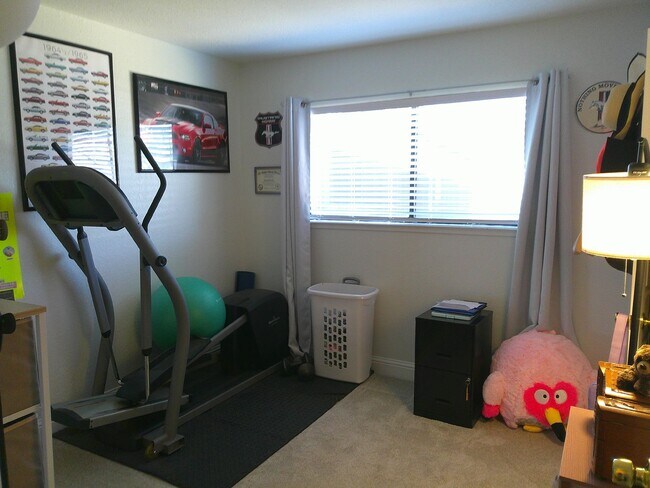 Building Photo - Must see in North Vacaville