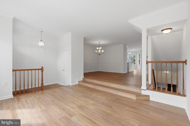 Building Photo - 14666 Seasons Dr